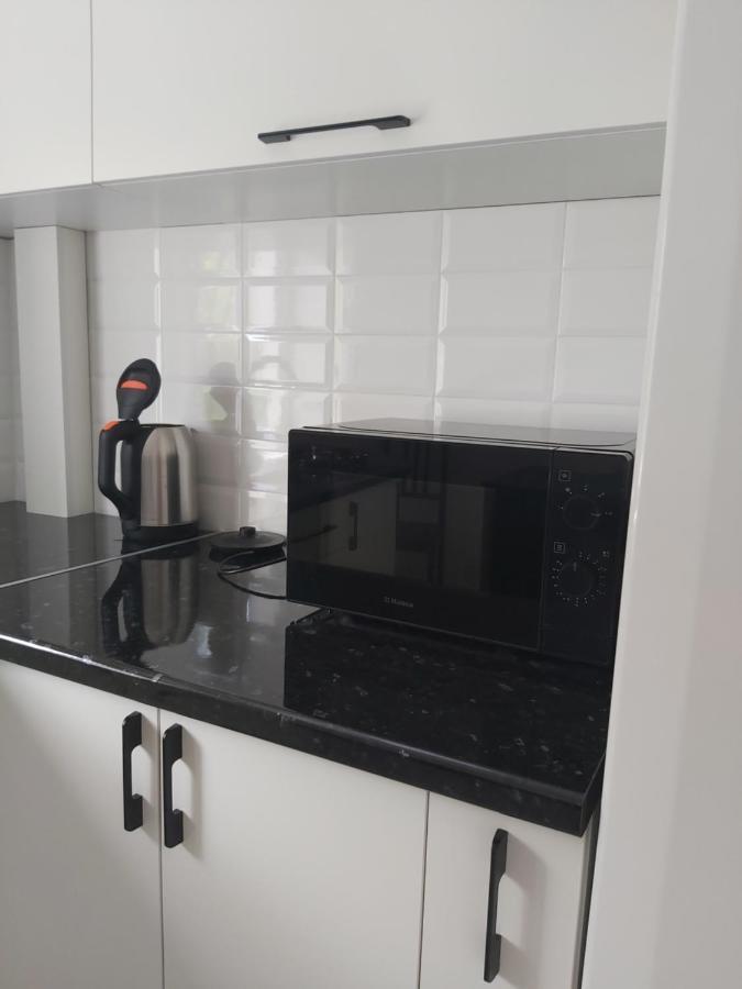 2-Х Комнатная Квартира Taraz Exteriör bild
